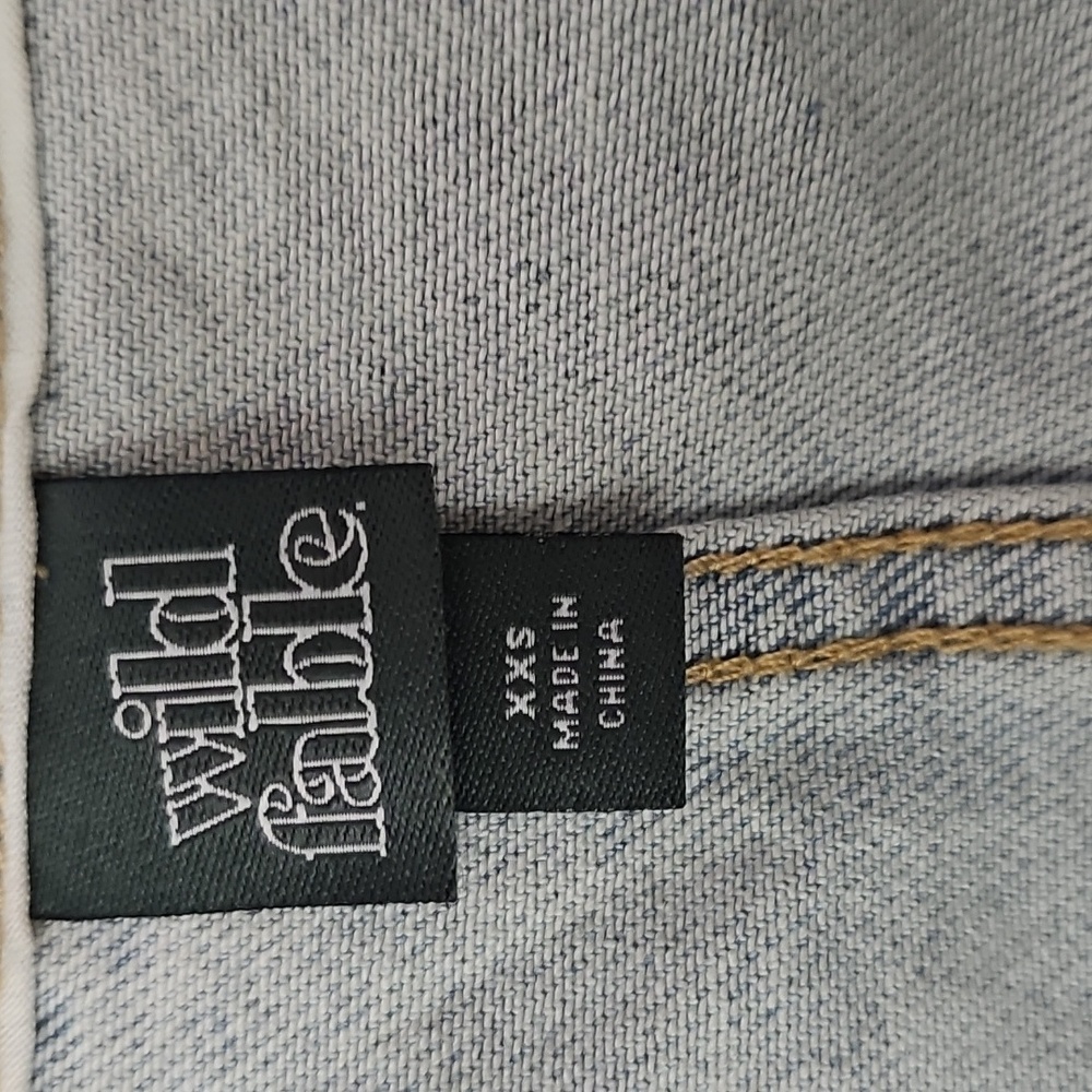 Wild Fable Women's Light Blue Denim Cropped Floral Print Vest w/ Side Zipper - Picture 7 of 9